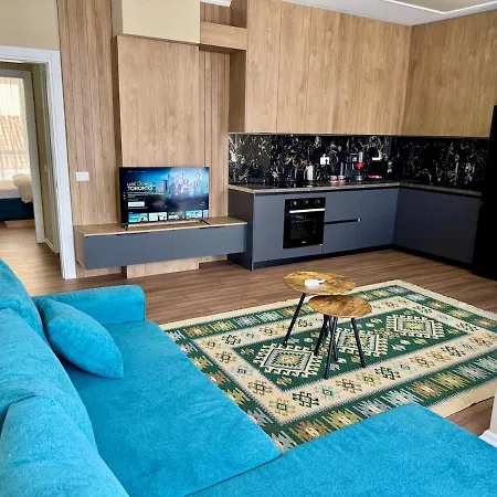 Jona Center 2 Bedroom Confort And Free Parking Tirana