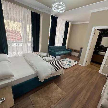 Apartment Jona Center 2 Bedroom Confort And Free Parking Tirana